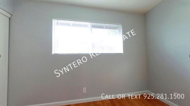 Building Photo - 4819 Clayton Rd