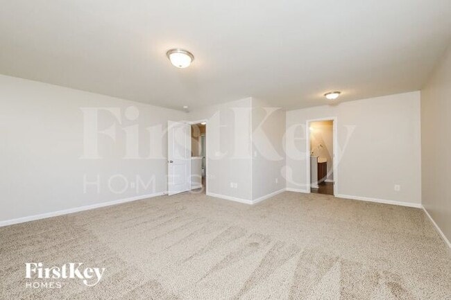 Building Photo - 3929 Creekmoore Dr