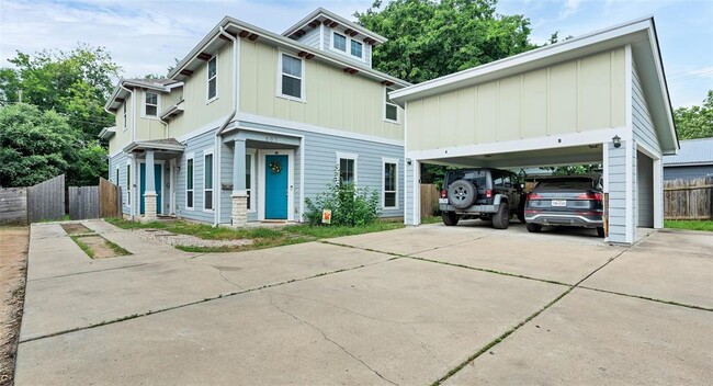 Building Photo - 507 W N Loop Blvd