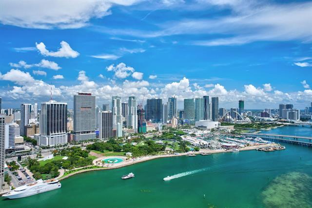 Building Photo - 701 Brickell Key Blvd
