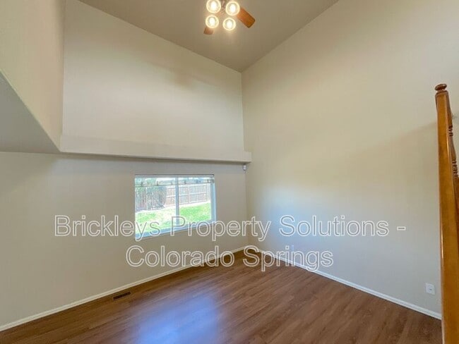 Building Photo - 6112 Chivalry Dr