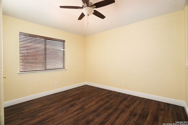 Building Photo - 1354 Crown Brook