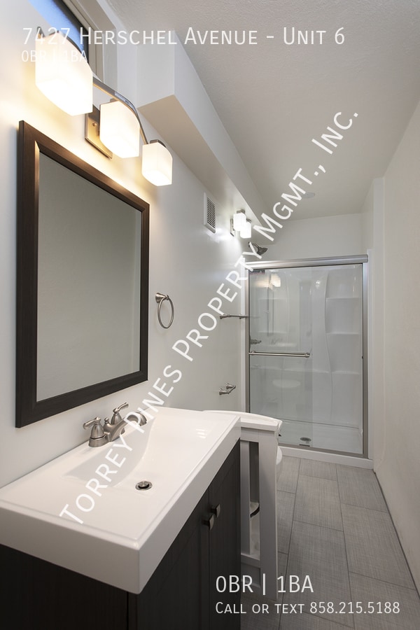 Building Photo - 7427 Herschel Ave