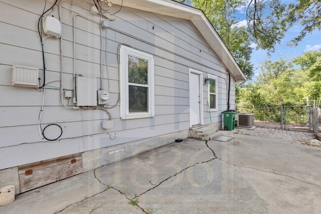 Building Photo - 4810 Prock Ln