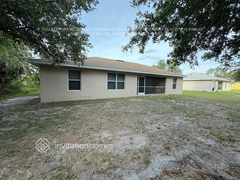 Building Photo - 6333 Fielding St