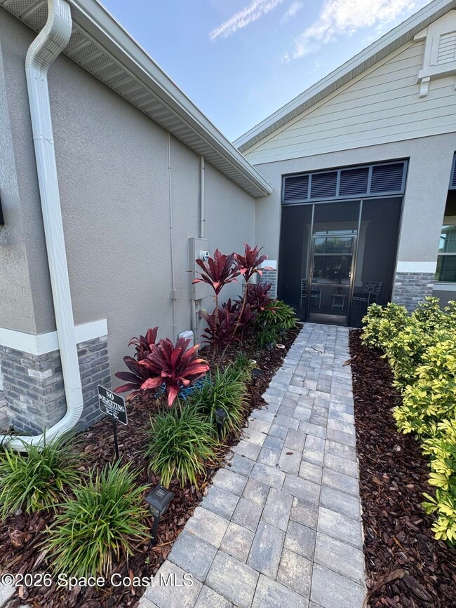 Building Photo - 3010 Avalonia Dr