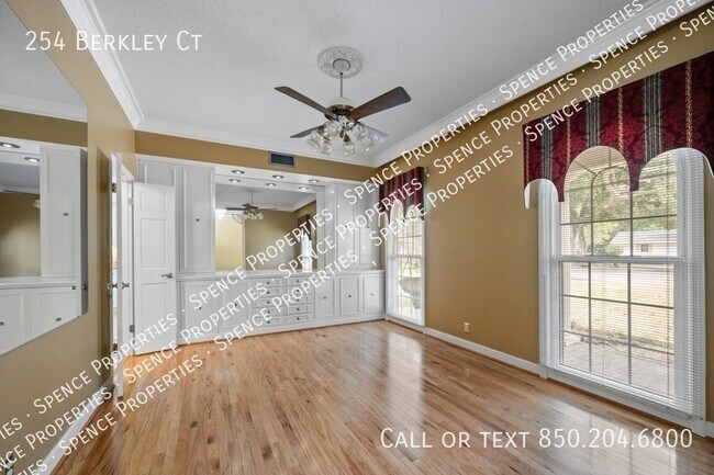 Building Photo - 254 Berkley Ct