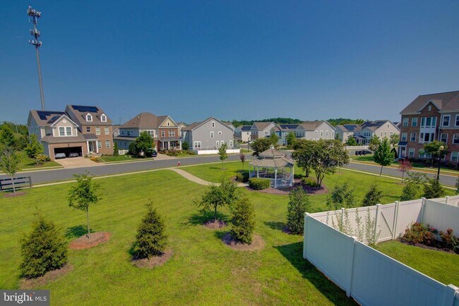 Building Photo - 42932 Running Creek Square