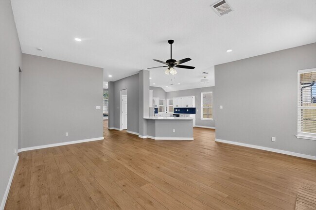Building Photo - 7314 Gillon Dr