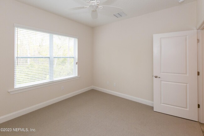Building Photo - 136 Oyster Bay Way