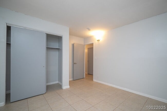 Building Photo - $3300 / 4 Bed /2 Bath / 2 Parking IN PEARL...