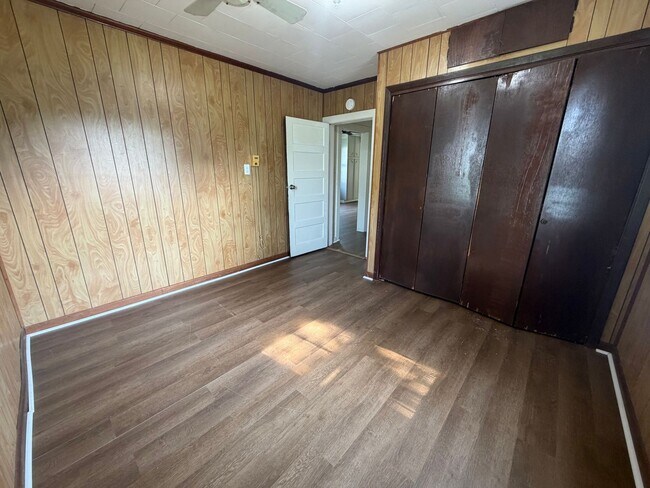 Building Photo - 507 3rd St