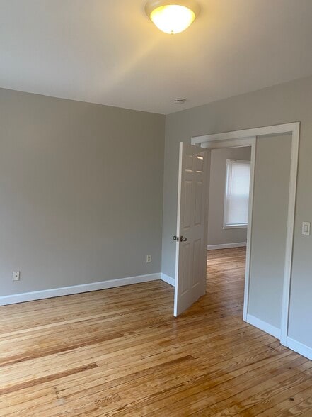 Building Photo - 134 Shelton Ave