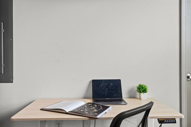 Building Photo - 16031 Elizabeth Joyce Dr