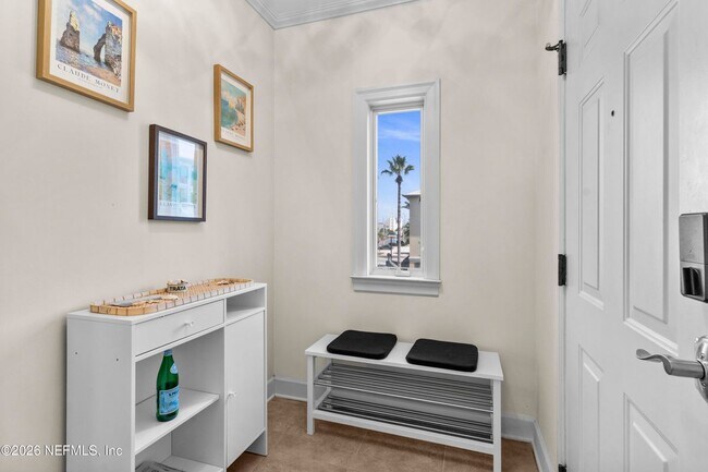 Building Photo - 525 3rd St N