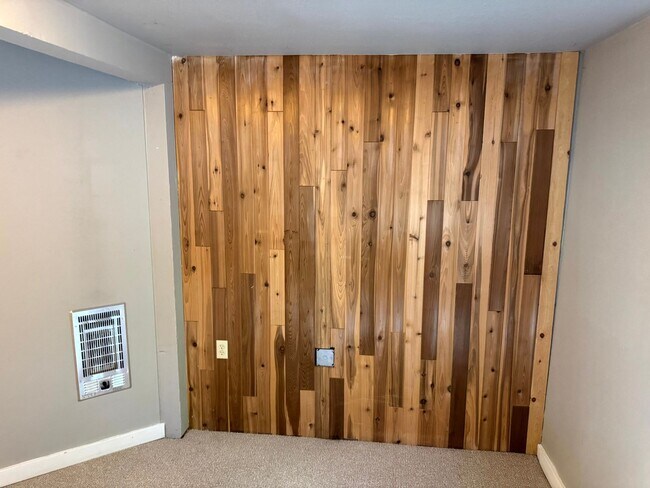 Building Photo - 4 Bedroom House Near Downtown Eugene