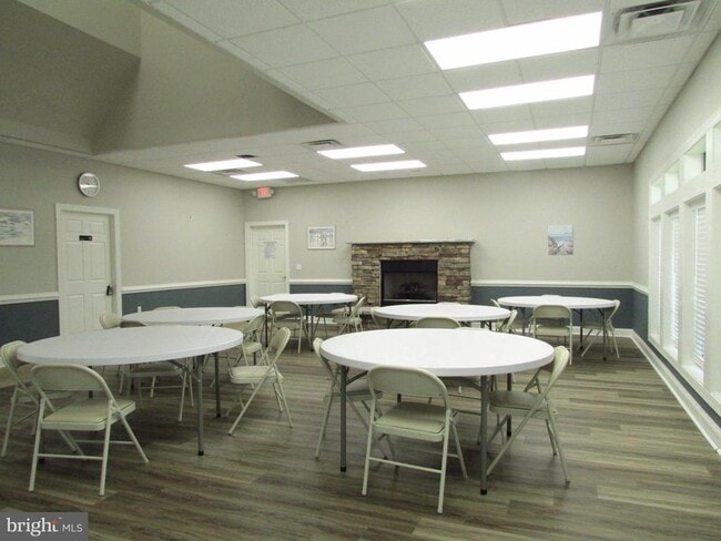 Building Photo - 29997 Plantation Dr