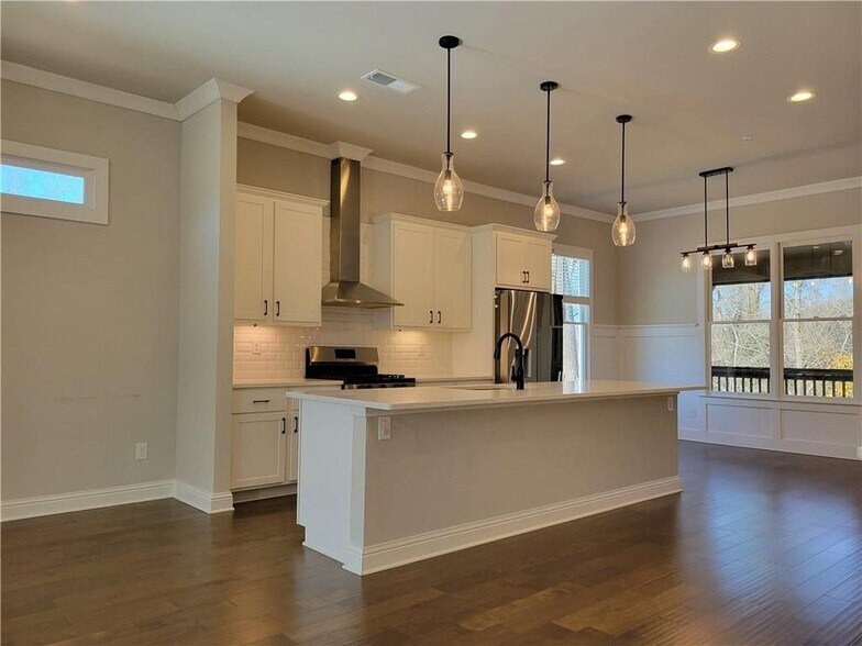 Building Photo - 222 Napa