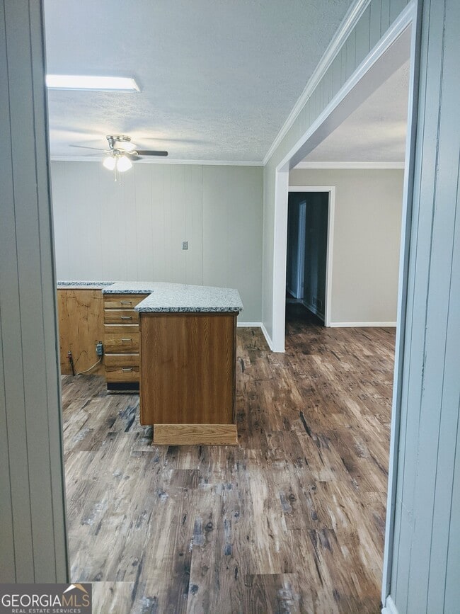 Building Photo - 6096 Shallow Creek Ln