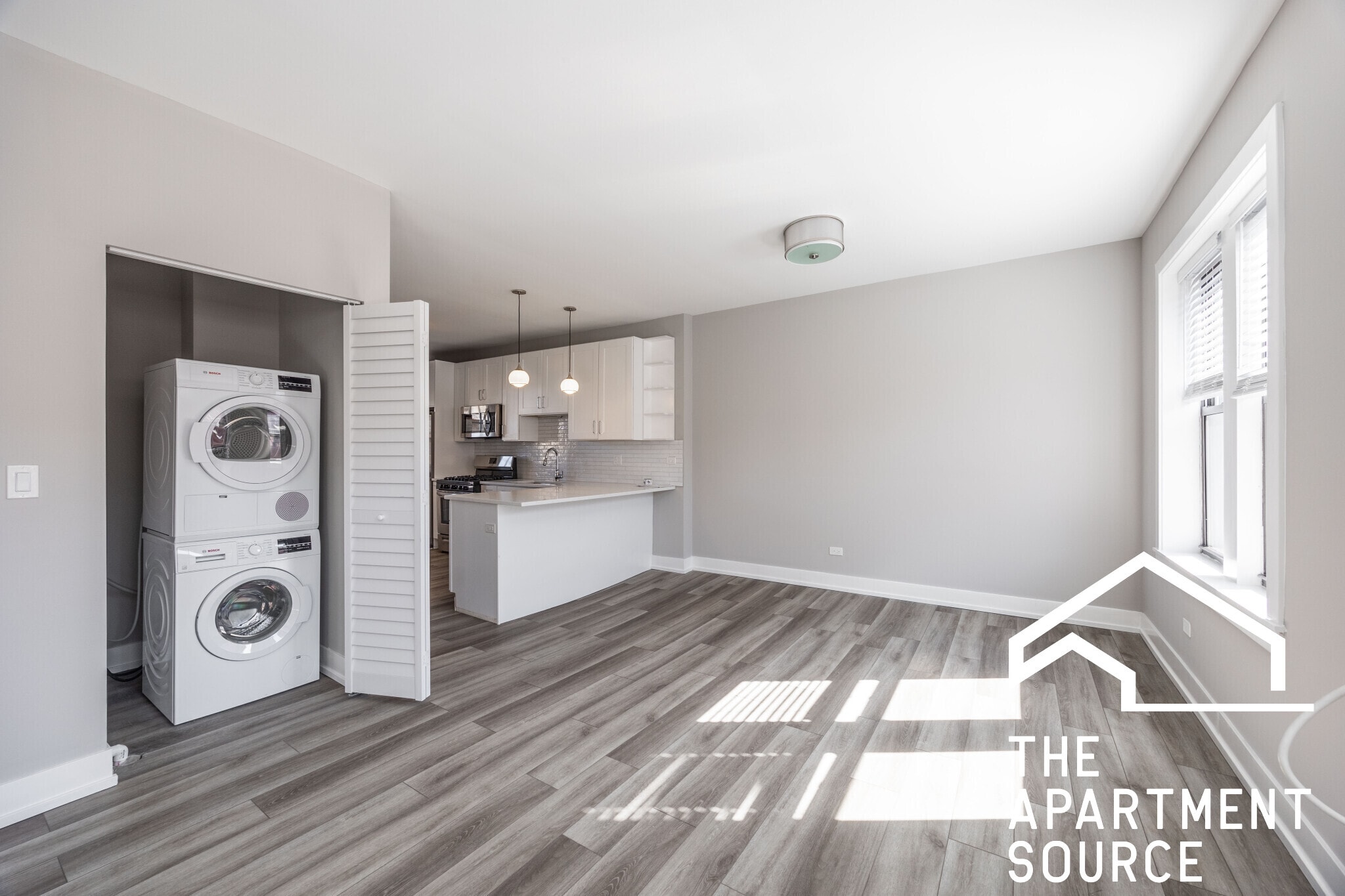 Building Photo - 3925 N Janssen Ave