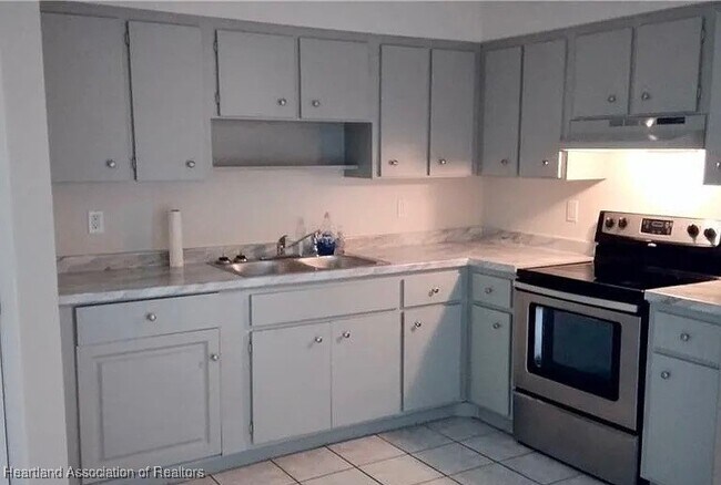 Building Photo - 101 Voss Ct