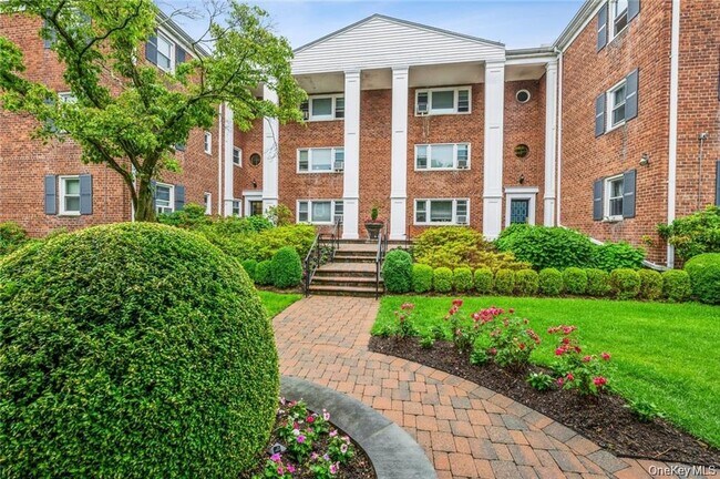 Building Photo - 1833 Palmer Ave