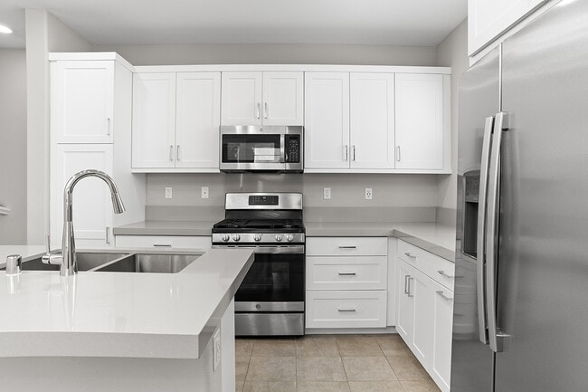 Building Photo - 1219 Sunrise View