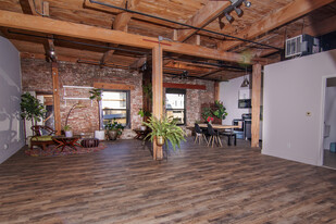 Building Photo - The Newberry Lofts / Artist Loft Apartments