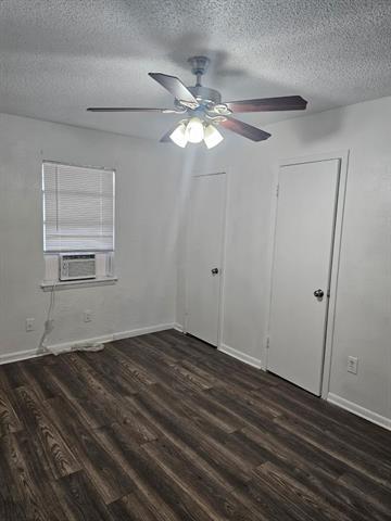 Building Photo - 1215 N Elm St