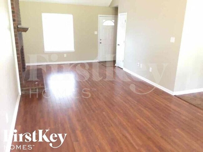 Building Photo - 7140 Maryland Ct