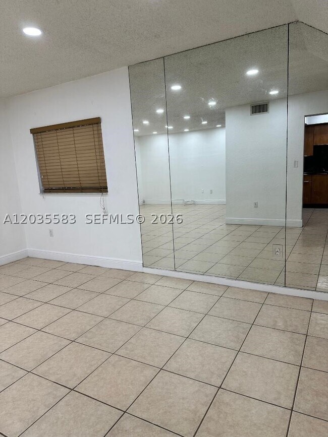 Building Photo - 7205 W 3rd Ct
