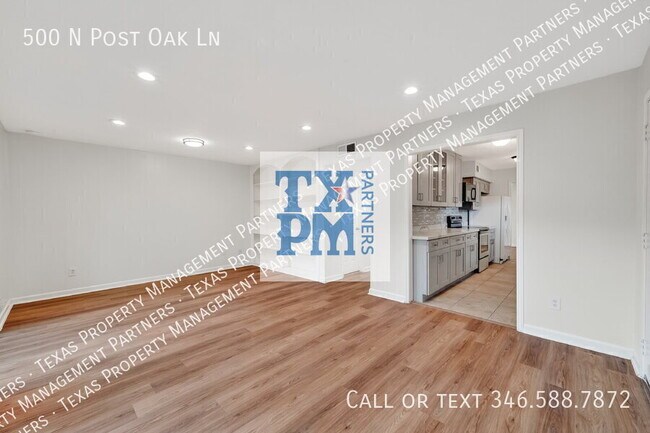 Building Photo - 500 N Post Oak Ln