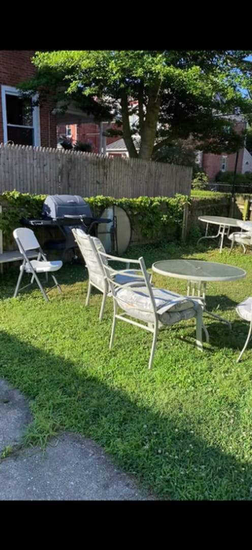 Building Photo - Student Rental: Available 6/15/26, 2B/1B close to WCU!