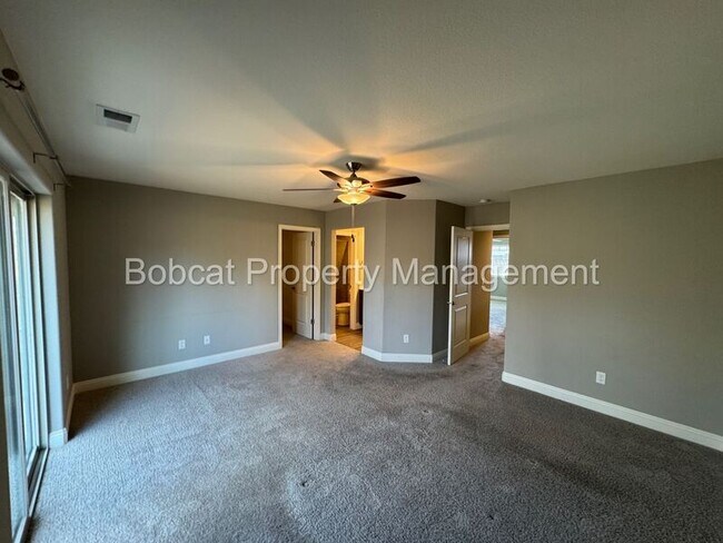 Building Photo - 1292 Saltern Dr