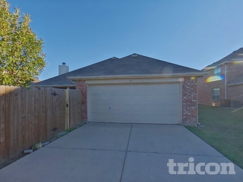 Building Photo - 111 Rockbrook Dr