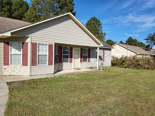 Primary Photo - Move In Special Offered