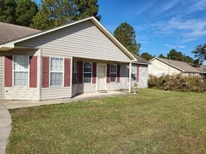 Building Photo - Move In Special Offered