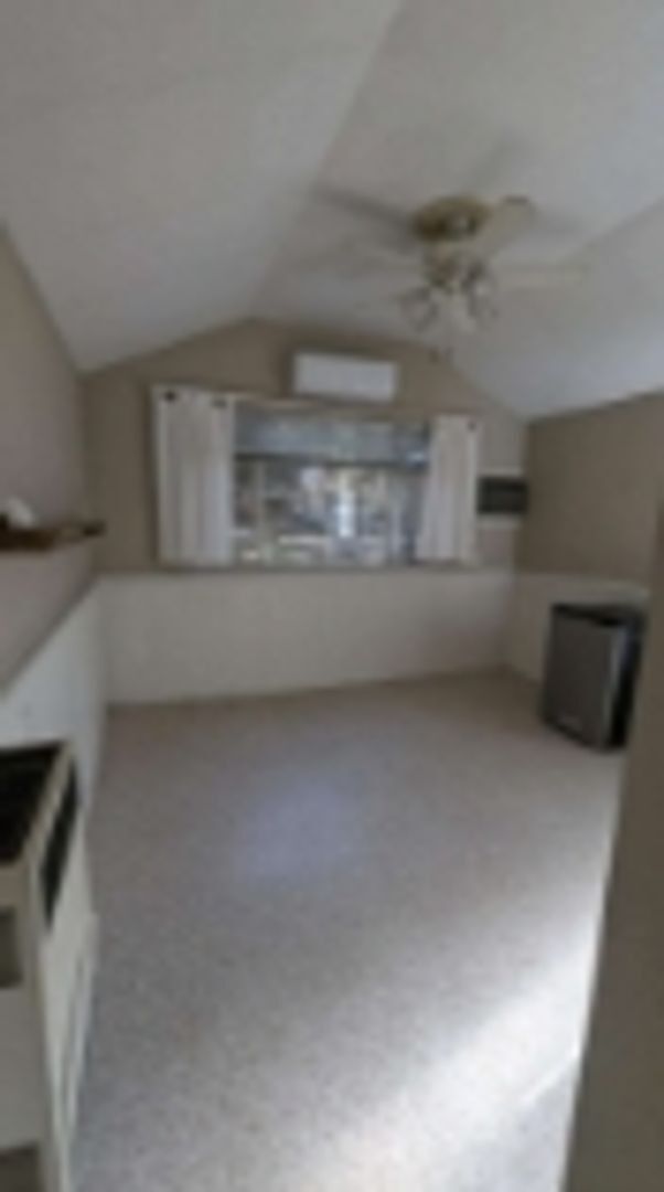 Building Photo - 197 Theall St