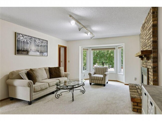 Building Photo - 3317 Oxford Alcove