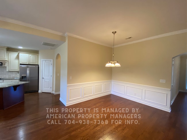 Building Photo - 4891 Breden St