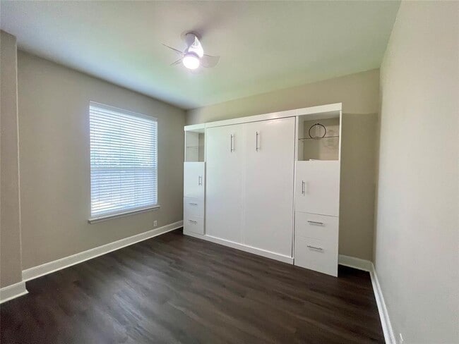 Building Photo - 2529 Charolais Ct