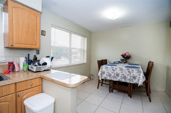 Building Photo - 5270 SW 90th Way