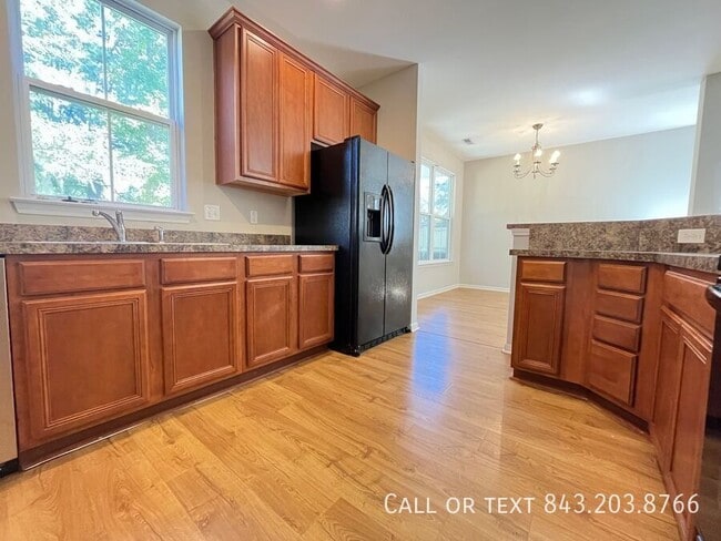 Building Photo - 214 Recess Dr