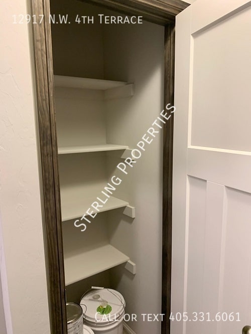 Building Photo - 12917 NW 4th Terrace