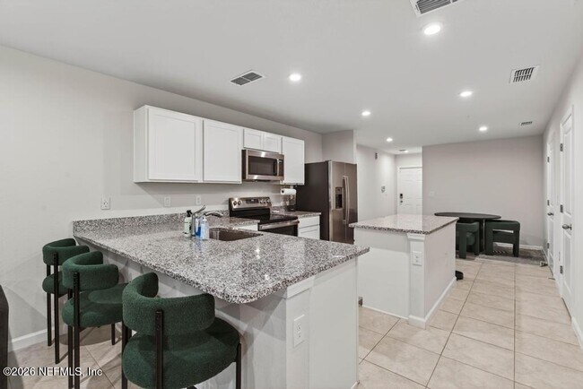 Building Photo - 2528 Sadler Trce Wy