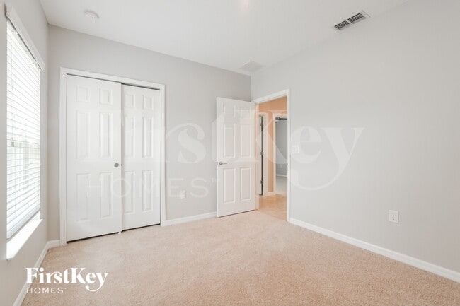 Building Photo - 606 Black Eagle Dr