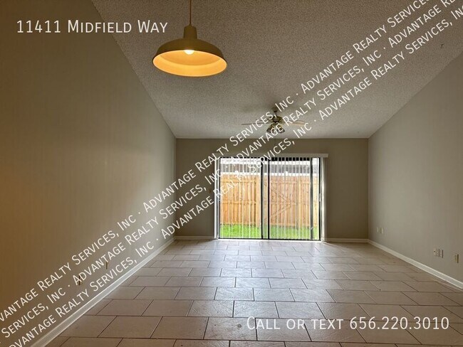 Building Photo - 11411 Midfield Way