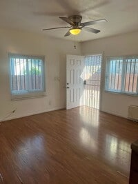 Building Photo - E1077F