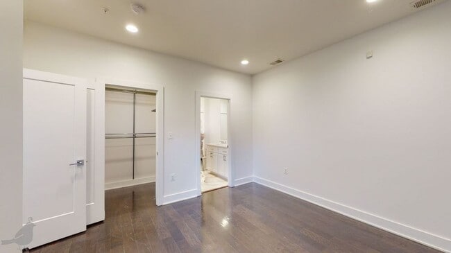 Building Photo - 3306 9th St NE