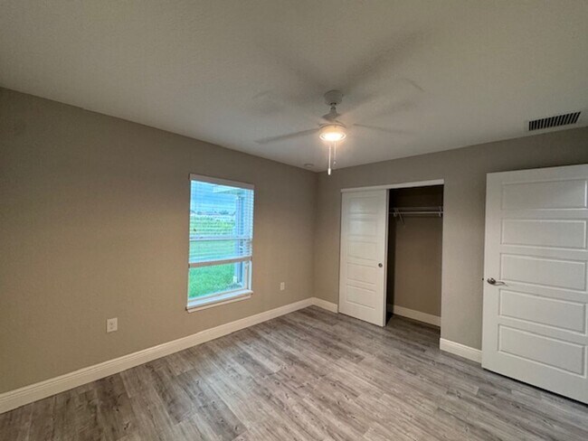 Building Photo - Coming Soon - Custom Home - Desirable SE O...